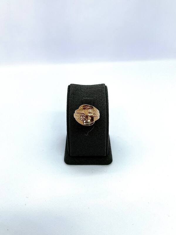 JUZ-585-2 847 Кольцо:Красное Золото 16,5 без камней 2,04г
