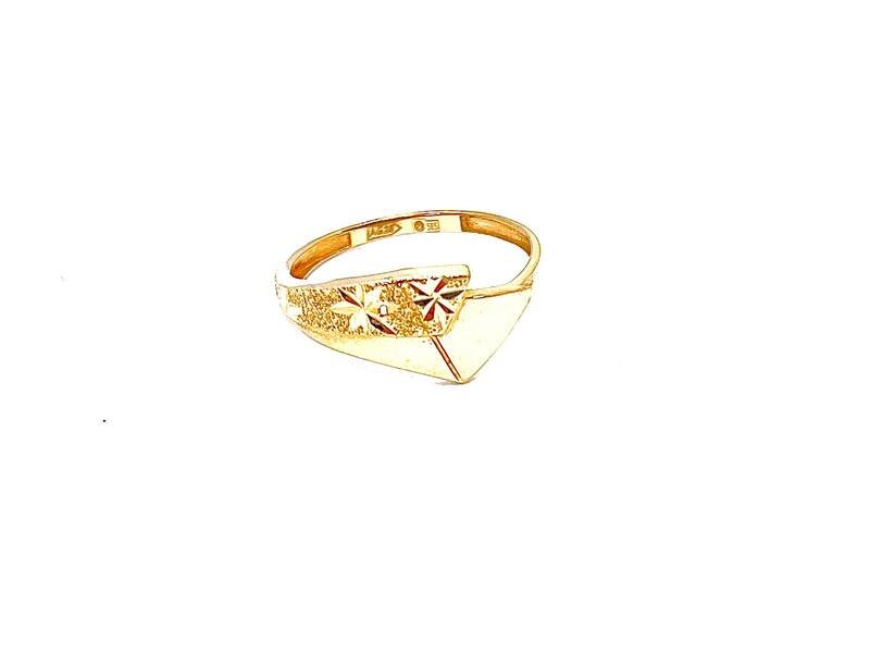 JUZ-585-2 804 Кольцо:Красное Золото 17 без камней 1,29г