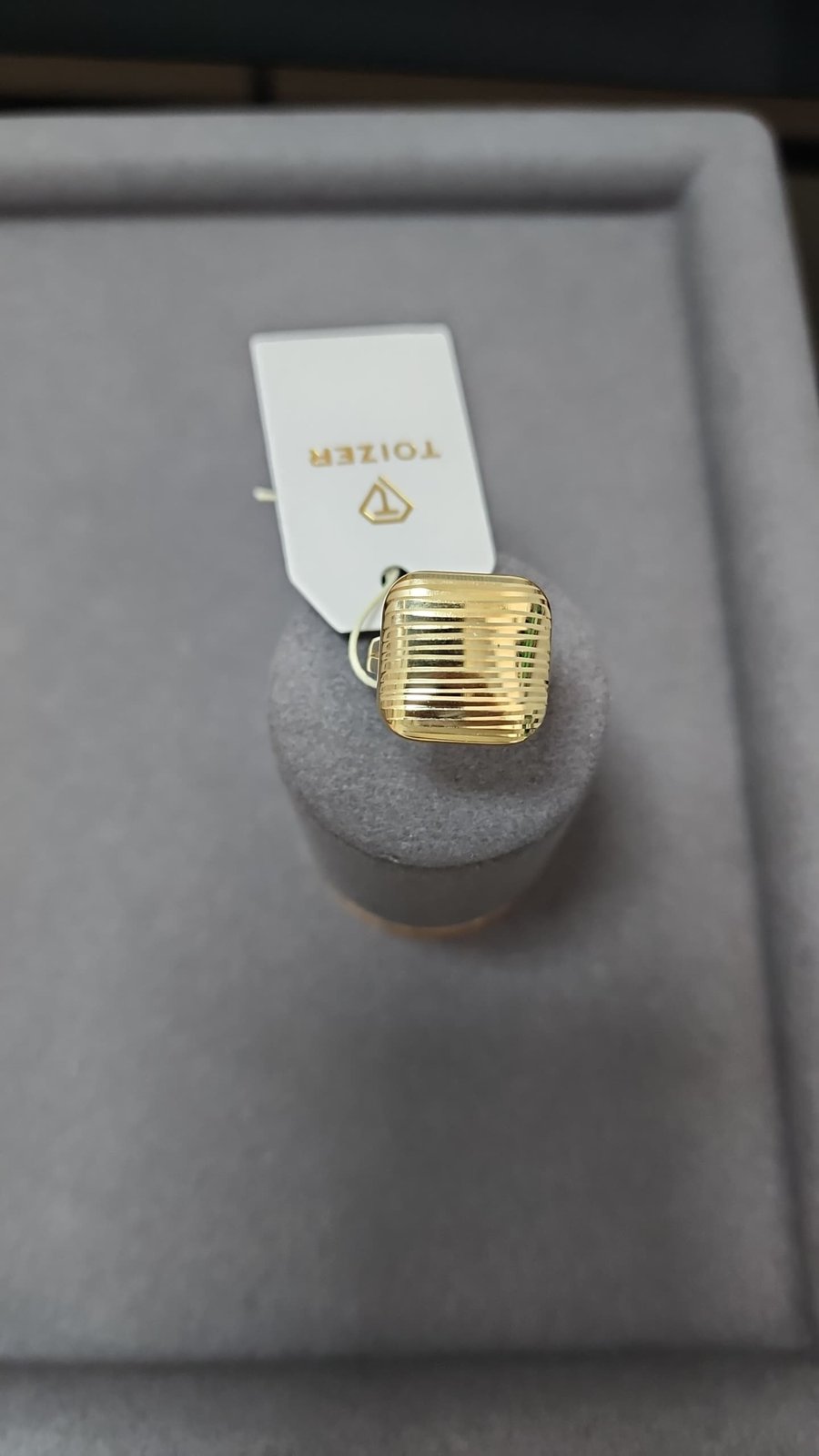 JUZ-585-1 798 Кольцо:Желтое Золото 18,5 без камней 3,03г