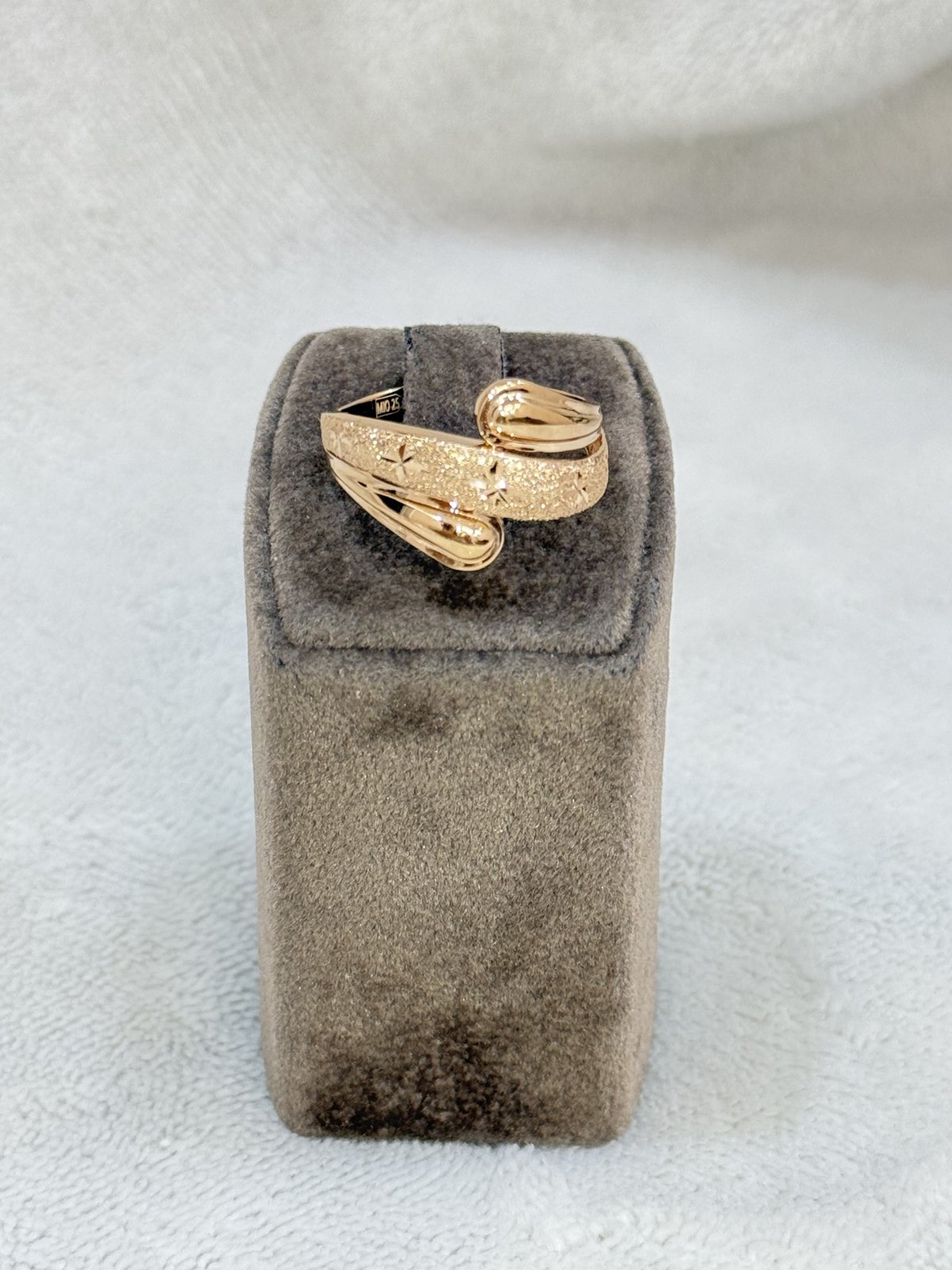 JUZ-585-00234 Кольцо:Золото 20 без камней 2,4г