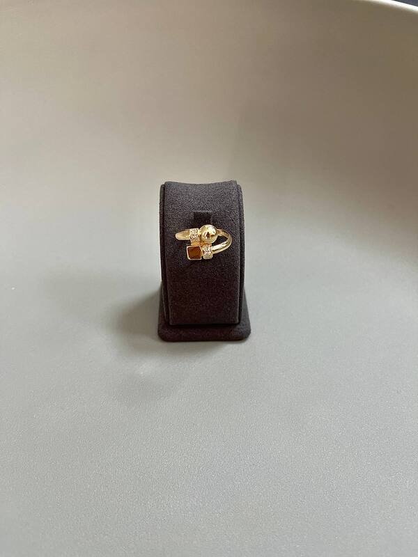 JUZ-585-2 177 Кольцо:Желтое Золото 20 Циркон 4,22г