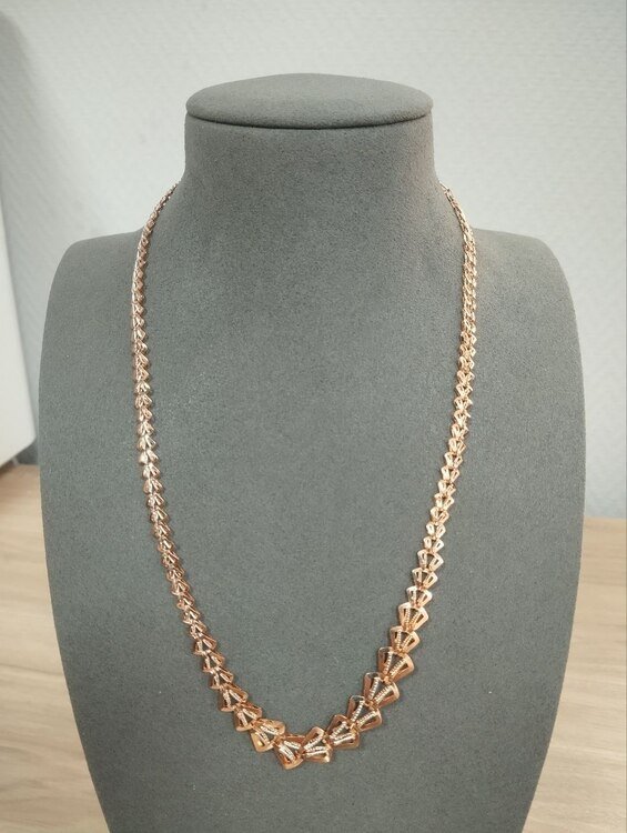 COL-585-4 864 Колье:Красное Золото 55 без камней 9,55г